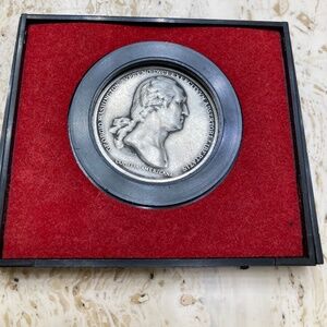 Washington Before Boston Medal is a Commemorative Medal